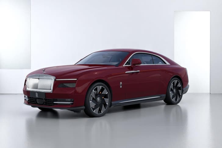 Rolls Royce Spectre Color Scala Red